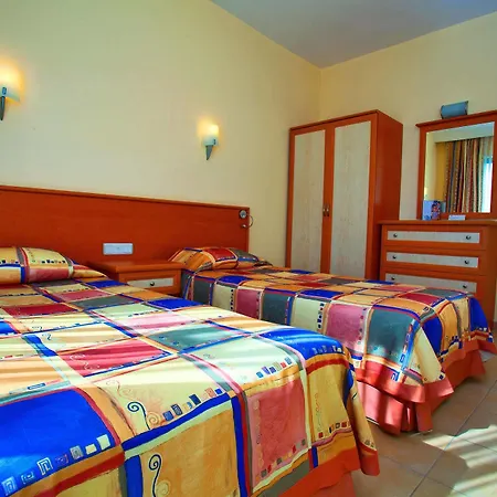 Отель Garden & 5*